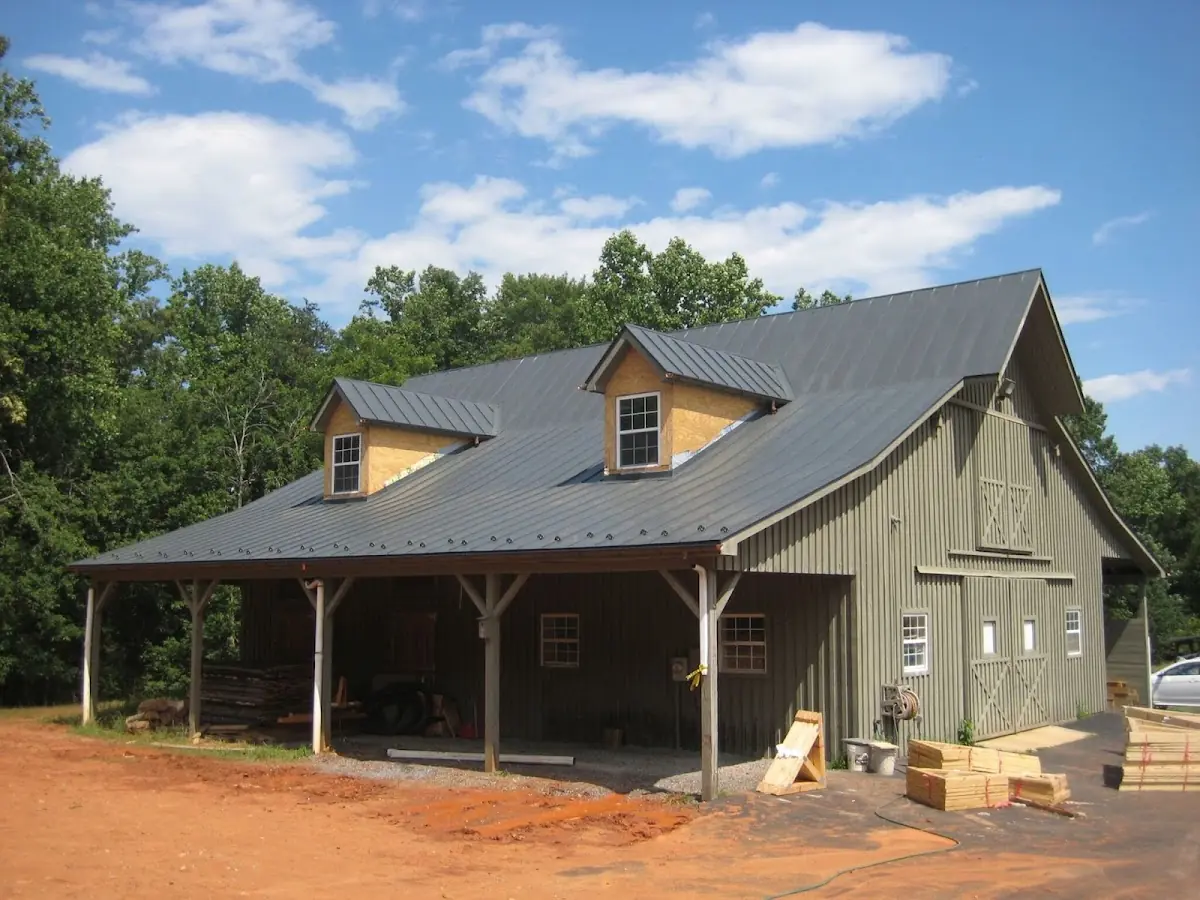Expert Asphalt Roof Repair workmanship in Green Briar
